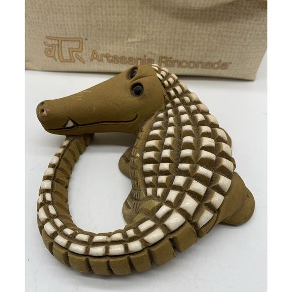 Vintage ARTESANIA RINCONADA CROCODILE #49 RETIRED SIGNED Original Box - Picture 3 of 7